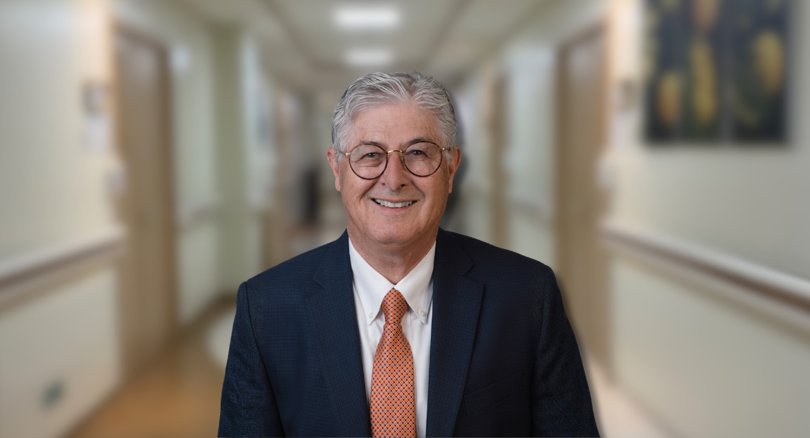 Retrato de Carl Daniel, destacando su trabajo y contribuciones en El Paso