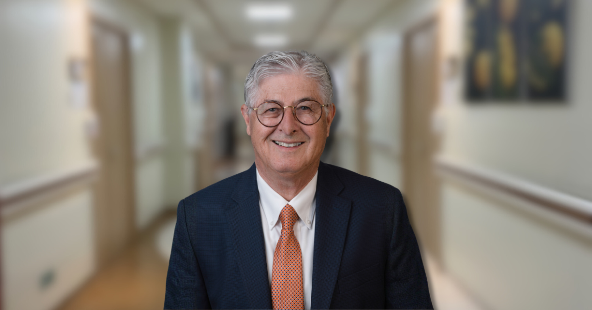 Retrato de Carl Daniel, destacando su trabajo y contribuciones en El Paso